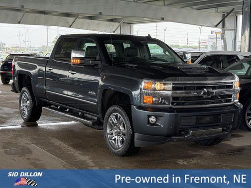 Graphite Metallic 2019 Chevrolet Silverado 2500 High Country