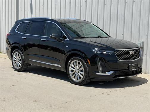 Stellar Black Metallic 2022 Cadillac XT6 Premium Luxury AWD
