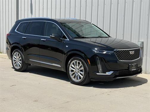 Stellar Black Metallic 2022 Cadillac XT6 Premium Luxury AWD