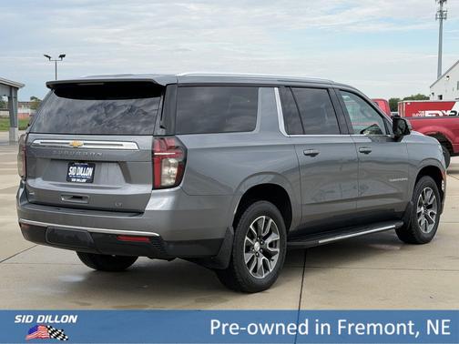 Satin Steel Metallic 2021 Chevrolet Suburban LT