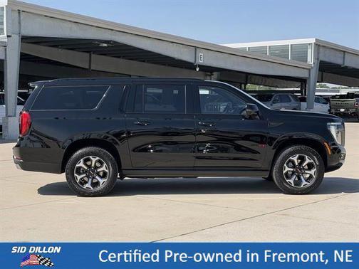 Onyx Black 2026 GMC Yukon XL 4WD AT4 Ultimate