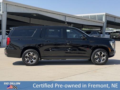 Onyx Black 2026 GMC Yukon XL 4WD AT4 Ultimate
