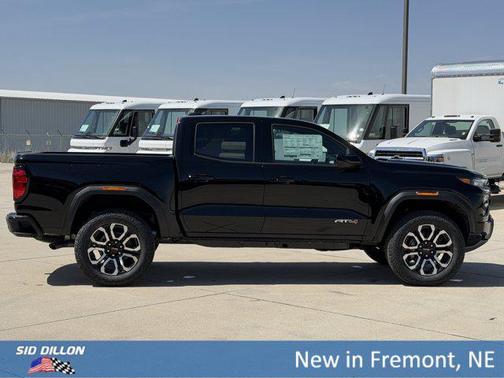 Onyx Black 2026 GMC Canyon AT4