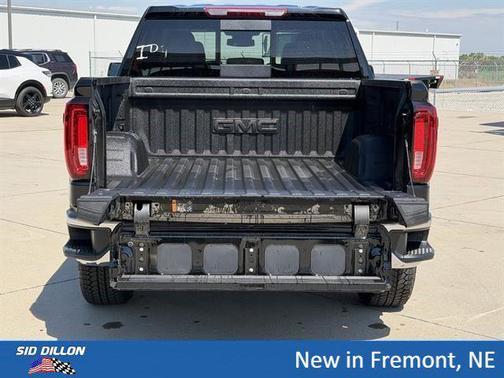 Onyx Black 2026 GMC Sierra 1500 SLT