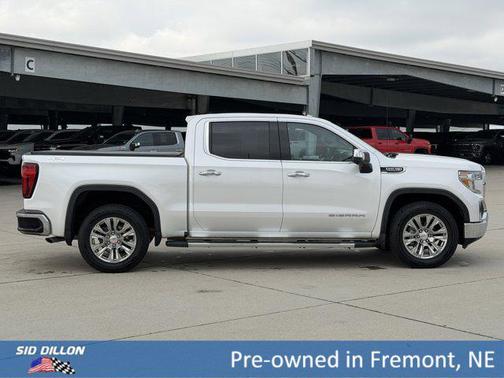 White Frost Tricoat 2020 GMC Sierra 1500 SLT