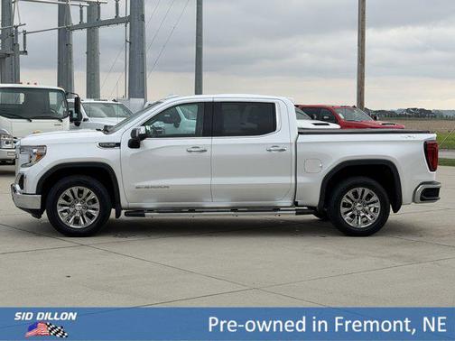White Frost Tricoat 2020 GMC Sierra 1500 SLT