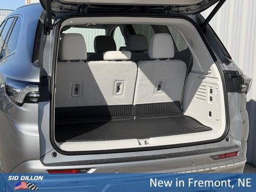 moonstone gray metallic 2026 Buick Enclave Avenir FWD