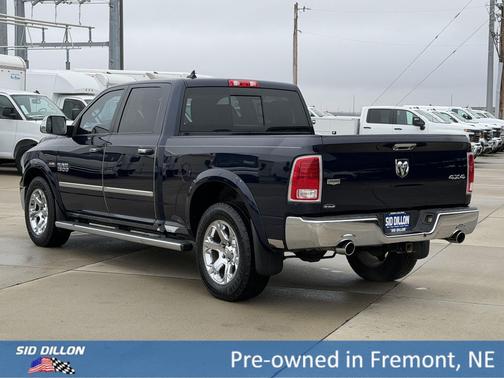 True Blue Pearlcoat 2014 RAM 1500 Laramie