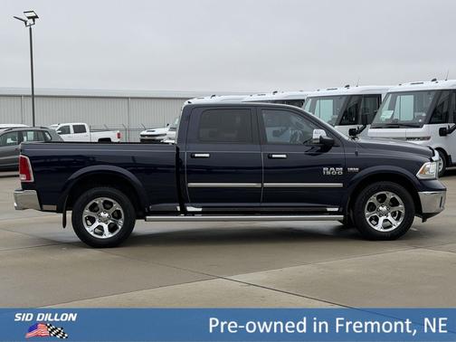 True Blue Pearlcoat 2014 RAM 1500 Laramie