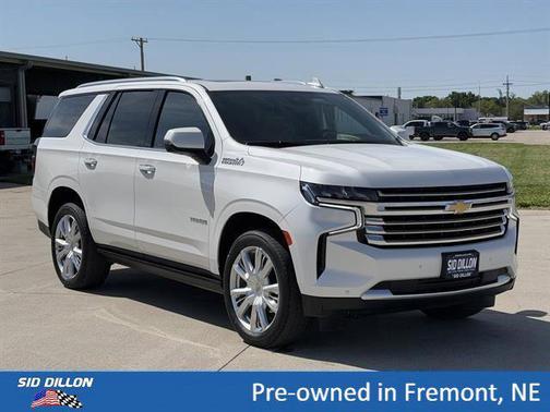 Iridescent Pearl Tricoat 2023 Chevrolet Tahoe 4WD High Country