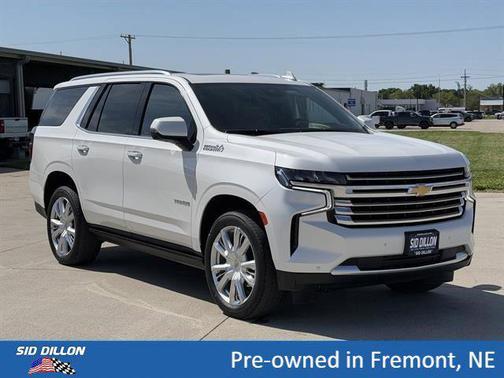 Iridescent Pearl Tricoat 2023 Chevrolet Tahoe 4WD High Country