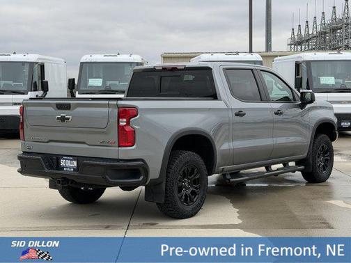 Sterling Gray Metallic 2024 Chevrolet Silverado 1500 ZR2