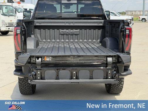 Onyx Black 2026 GMC Sierra 2500 AT4