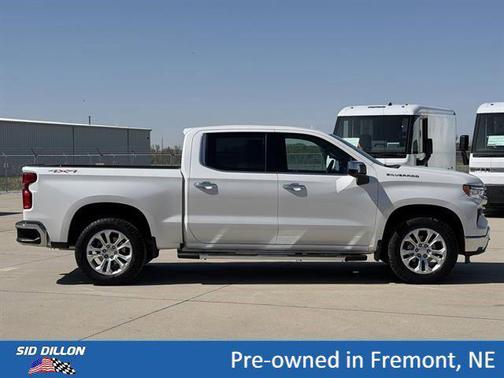 Iridescent Pearl Tricoat 2023 Chevrolet Silverado 1500 LTZ