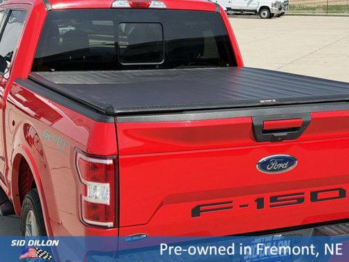Red 2018 Ford F-150 XLT