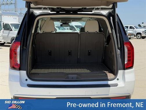 White Frost Tricoat 2024 GMC Yukon XL Denali