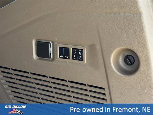 White Frost Tricoat 2024 GMC Yukon XL Denali