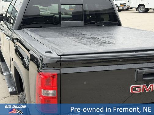 Onyx Black 2016 GMC Sierra 2500 SLT