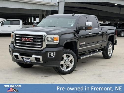 Onyx Black 2016 GMC Sierra 2500 SLT