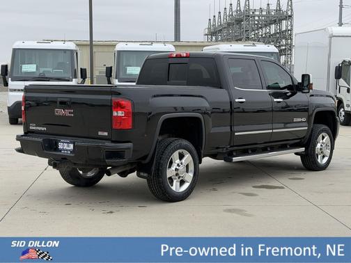 Onyx Black 2016 GMC Sierra 2500 SLT