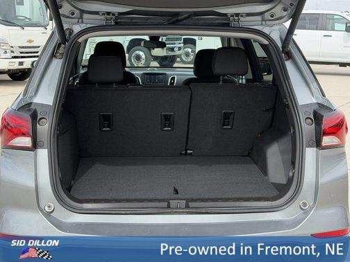 Sterling Gray Metallic 2024 Chevrolet Equinox 1LT