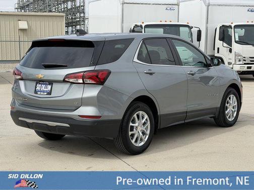 Sterling Gray Metallic 2024 Chevrolet Equinox 1LT