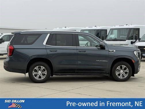Dark Sky Metallic 2021 GMC Yukon SLE