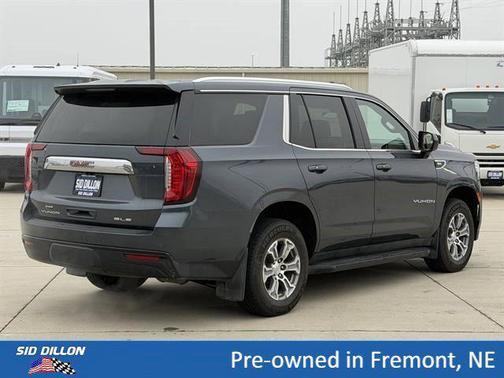 Dark Sky Metallic 2021 GMC Yukon SLE