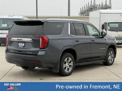 Dark Sky Metallic 2021 GMC Yukon SLE