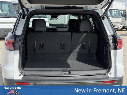 Summit White 2026 GMC Acadia Elevation AWD