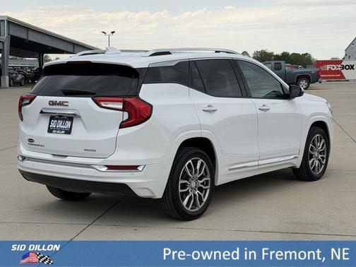 Summit White 2022 GMC Terrain Denali