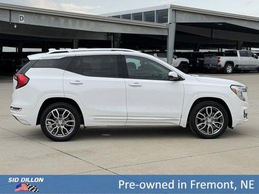 Summit White 2022 GMC Terrain Denali