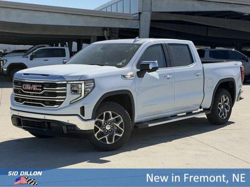 Glacier White Tricoat 2026 GMC Sierra 1500 SLT