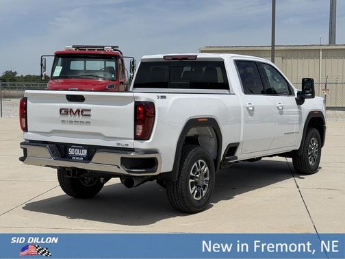 Summit White 2026 GMC Sierra 2500 SLE