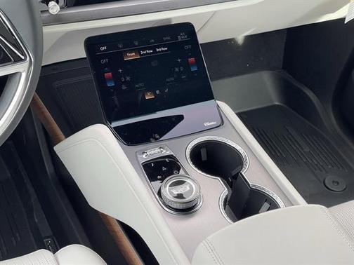 Stellar Black Metallic 2026 Cadillac VISTIQ Sport