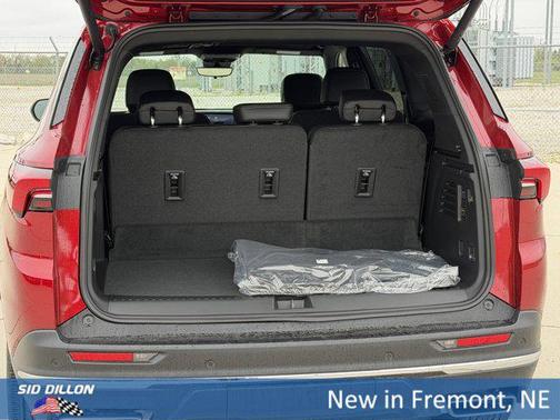 cherry red tintcoat 2026 Buick Enclave Preferred FWD