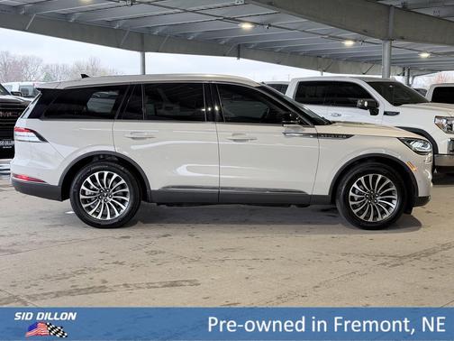 Ceramic Pearl Metallic Tri-Coat 2023 Lincoln Aviator Reserve AWD