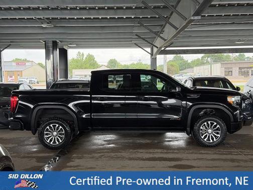 Onyx Black 2021 GMC Sierra 1500 AT4
