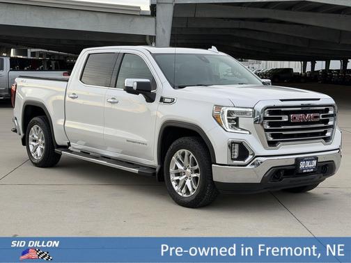 White Frost Tricoat 2021 GMC Sierra 1500 SLT
