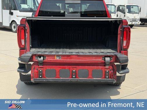 Volcanic Red Tintcoat 2025 GMC Sierra 1500 SLT