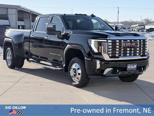 Onyx Black 2025 GMC Sierra 3500 Denali