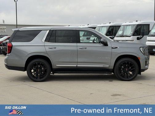 Sterling Metallic 2024 GMC Yukon SLT