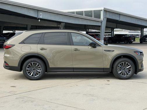Zircon Sand Metallic 2026 Mazda CX-70 PHEV SC