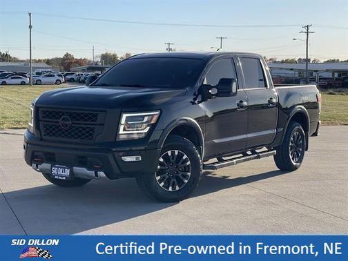 Super Black 2024 Nissan Titan PRO-4X