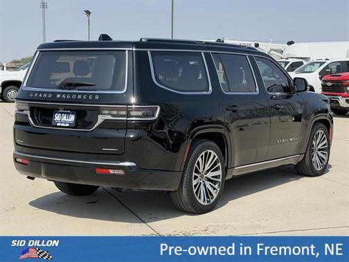 Diamond Black Crystal Pearlcoat 2023 Jeep Grand Wagoneer Series III 4x4