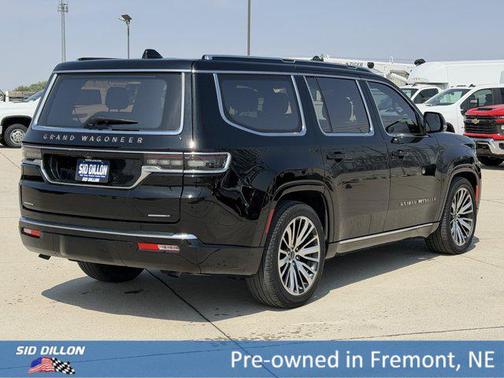 Diamond Black Crystal Pearlcoat 2023 Jeep Grand Wagoneer Series III 4x4