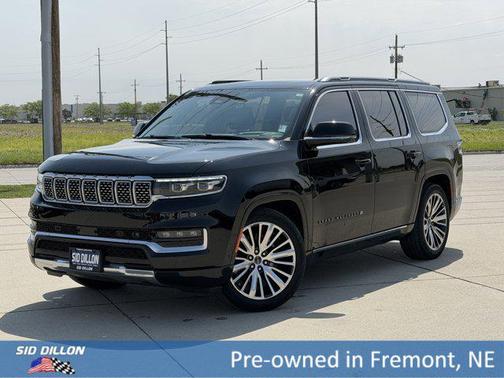 Diamond Black Crystal Pearlcoat 2023 Jeep Grand Wagoneer Series III 4x4