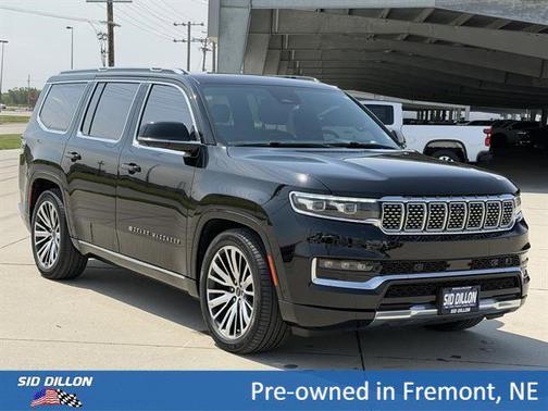 Diamond Black Crystal Pearlcoat 2023 Jeep Grand Wagoneer Series III 4x4