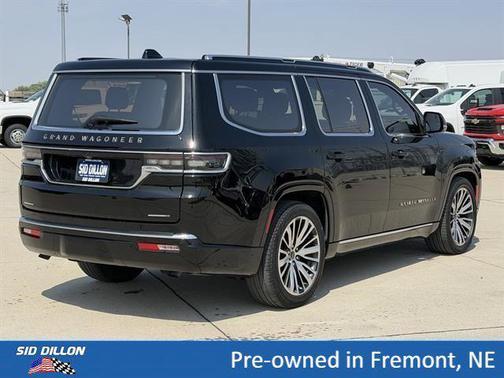 Diamond Black Crystal Pearlcoat 2023 Jeep Grand Wagoneer Series III 4x4