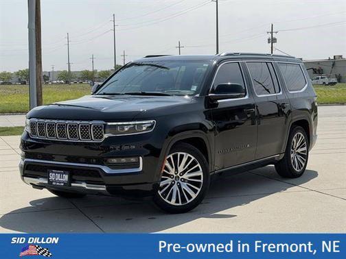 Diamond Black Crystal Pearlcoat 2023 Jeep Grand Wagoneer Series III 4x4